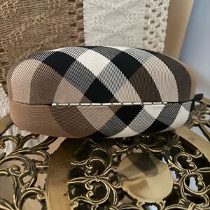 Burberry Nova Plaid Sunglasses Case with Cloth